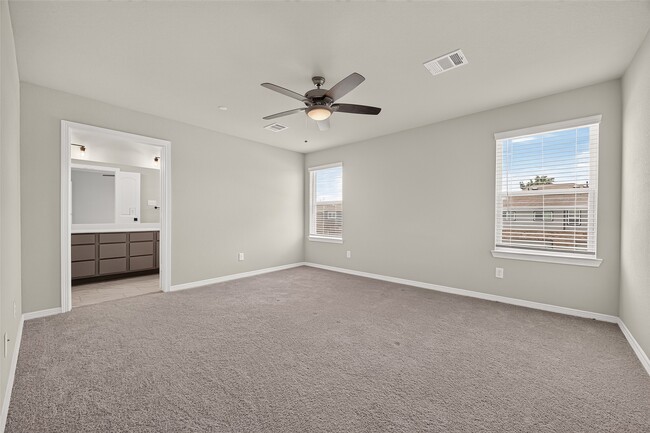 Building Photo - 8033 Scanlan Trl