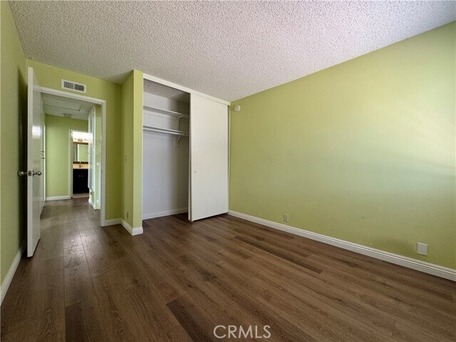 Building Photo - 1472 Forest Glen Dr