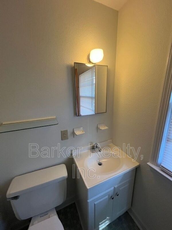 Building Photo - 1311 Ingomar Pl