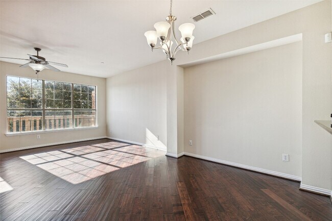 Building Photo - 1506 Biltmore Ln