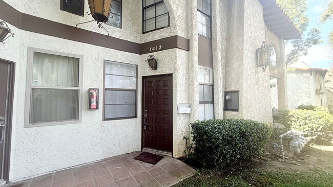 Building Photo - 22684 Minona Dr