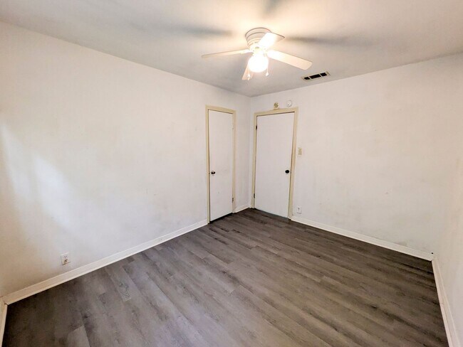Building Photo - 4185 Steelton St