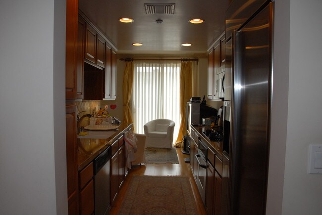 Kitchen with new Samsung HUB Side by Side Ref - 1337 Wellesley Ave