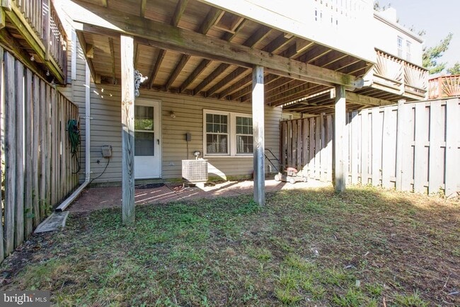 Building Photo - 7805 Edmunds Way