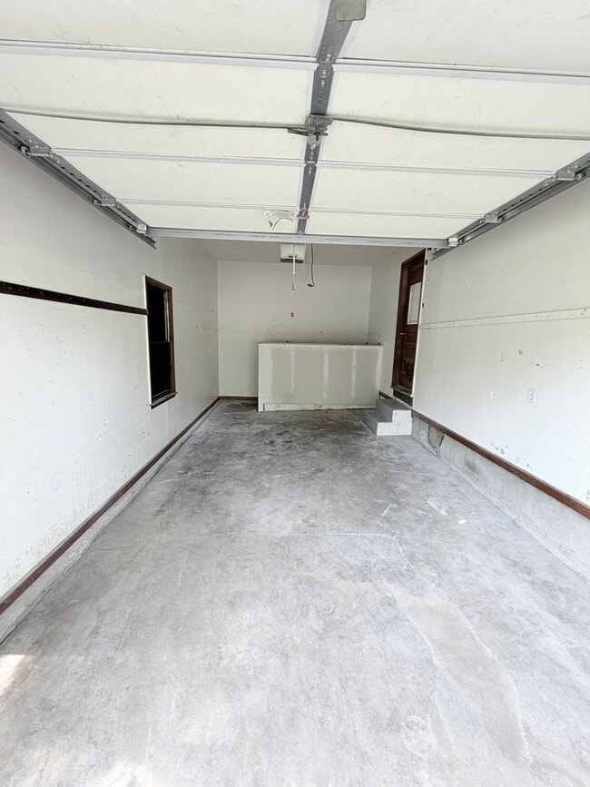 Building Photo - 5403 Booth Ave