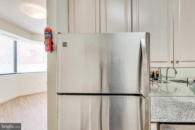 Building Photo - 955 26th St NW