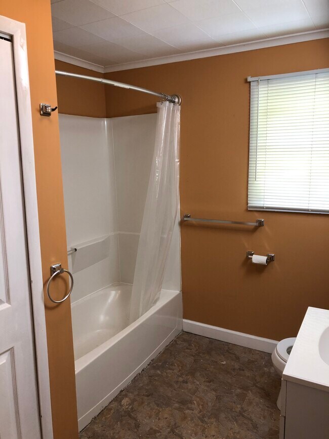 Building Photo - 101 Cochran Ln