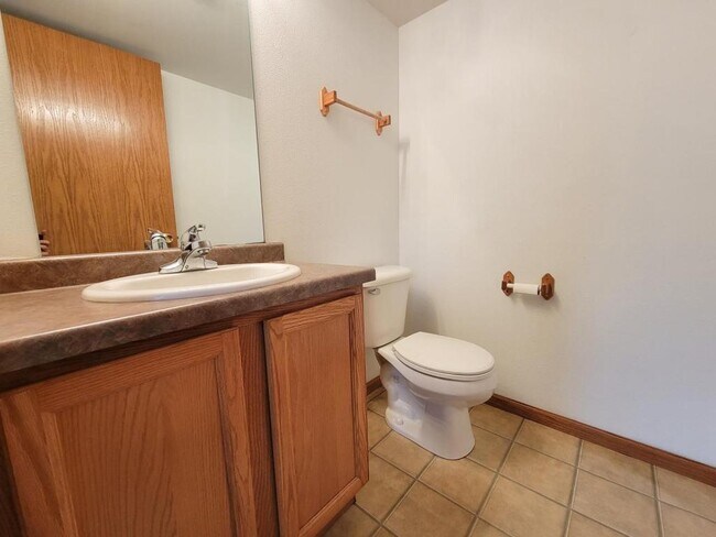 Building Photo - 6913 Feith Ave