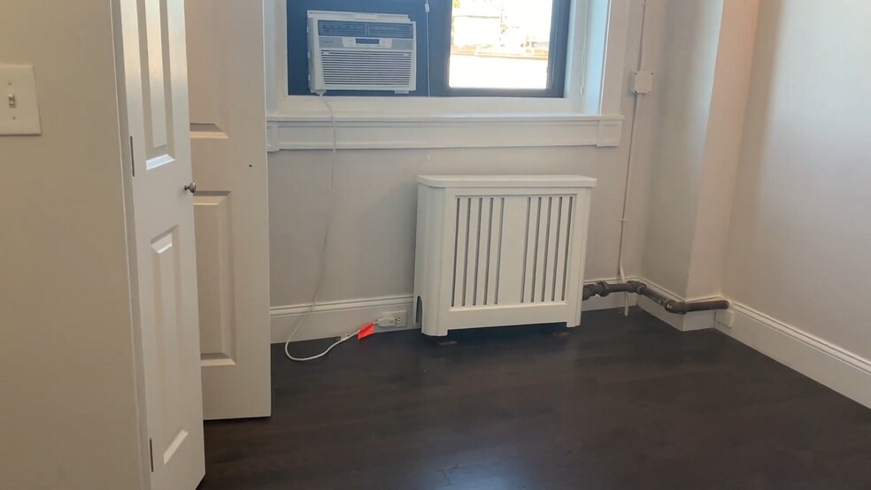 Building Photo - 81 Westland Ave