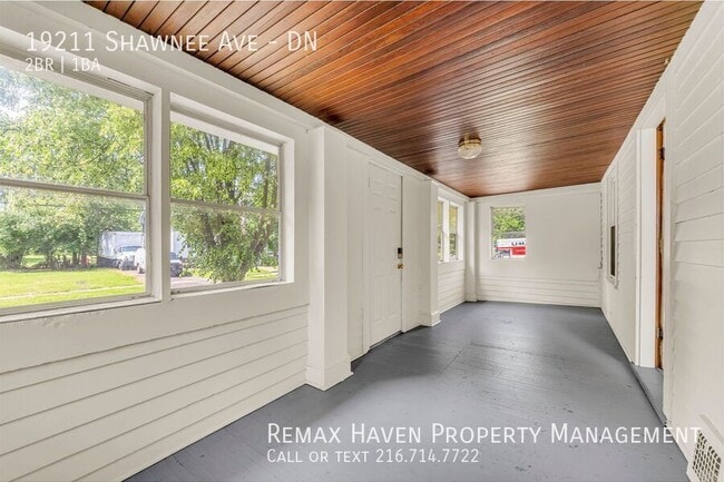 Building Photo - 19211 Shawnee Ave