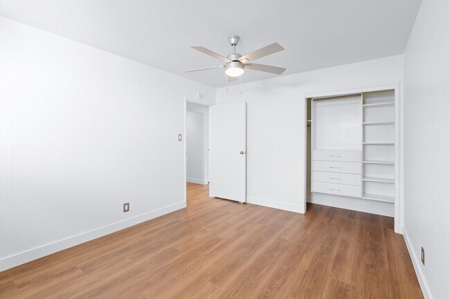 Building Photo - 4 bed/ 3 bath Single-Family Home in North Napa