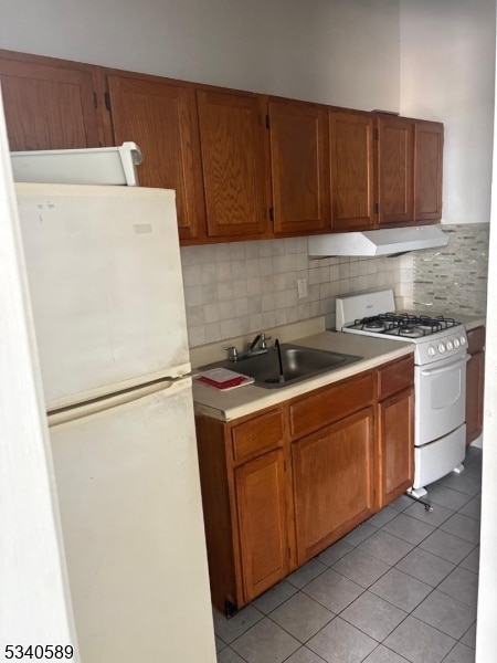 Building Photo - 920 S Elmora Ave