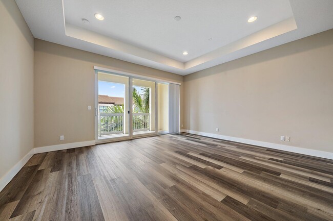 Building Photo - 7112 Edison Pl