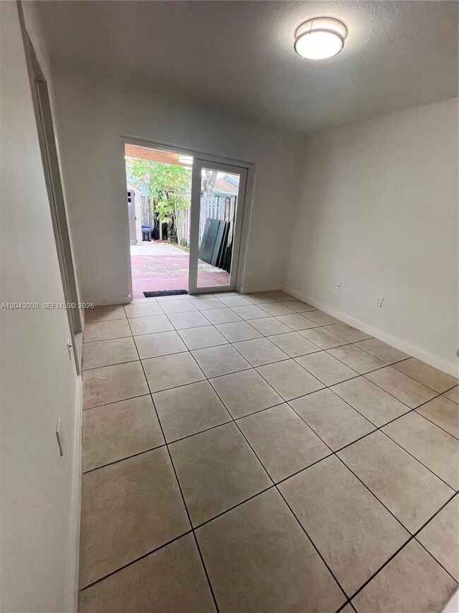 Building Photo - 20613 SW 93rd Ave