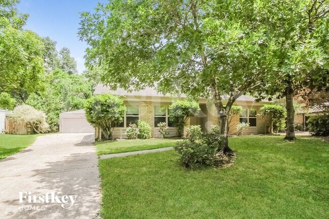 Building Photo - 3922 Maple Heights Dr