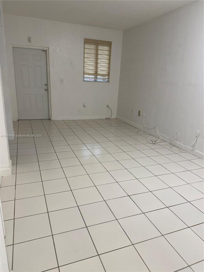 Building Photo - 7070 NW 177th St