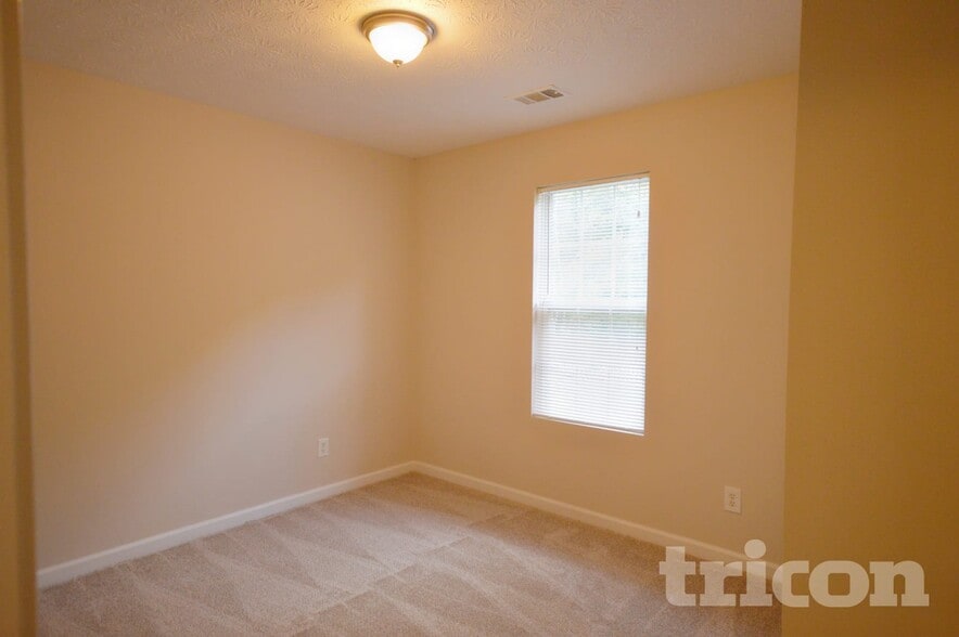 Building Photo - 1206 Catalina Pkwy