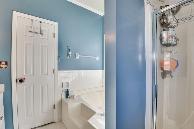 Building Photo - 4441 McManus Ct