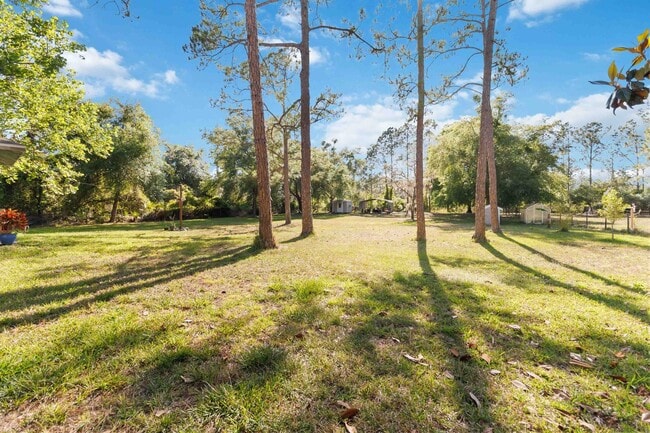 Building Photo - MOVE-IN SPECIAL - Beautiful 3/2 Home in Ba...