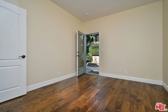 Building Photo - 12207 Cantura St