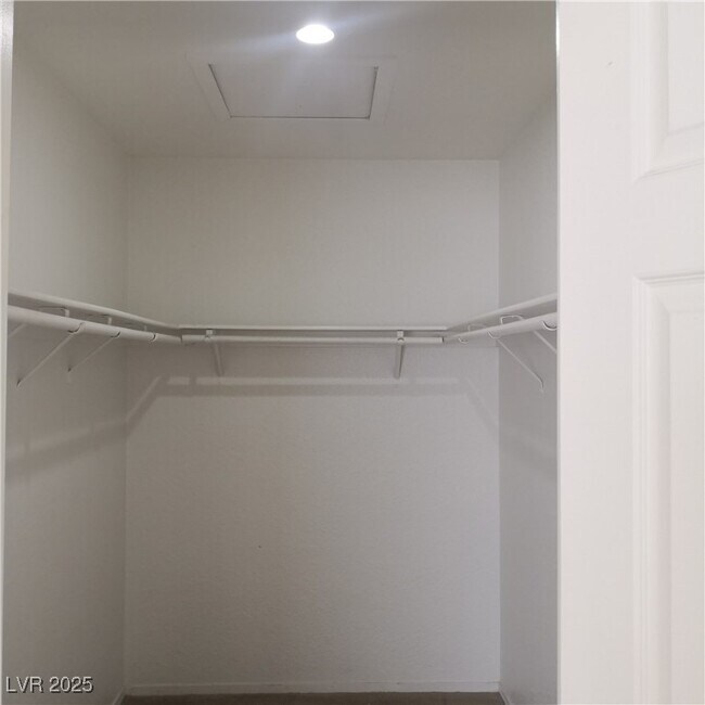 Building Photo - 5026 S Rainbow Blvd