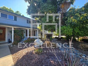 Building Photo - 3087SF 2 Story 5/2.5 House - Community Cab...