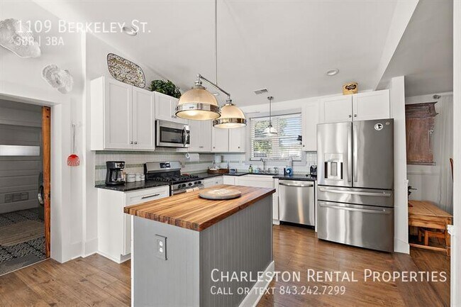 Building Photo - 1109 Berkeley St