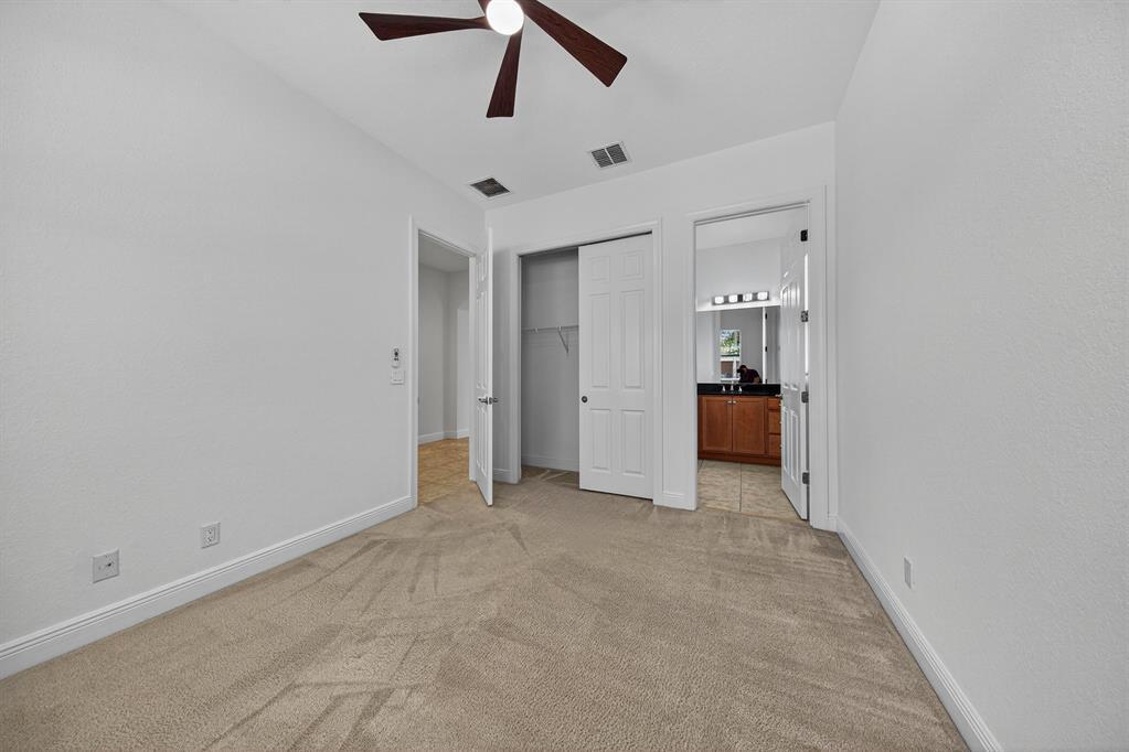 Building Photo - 8254 NW 120th Way