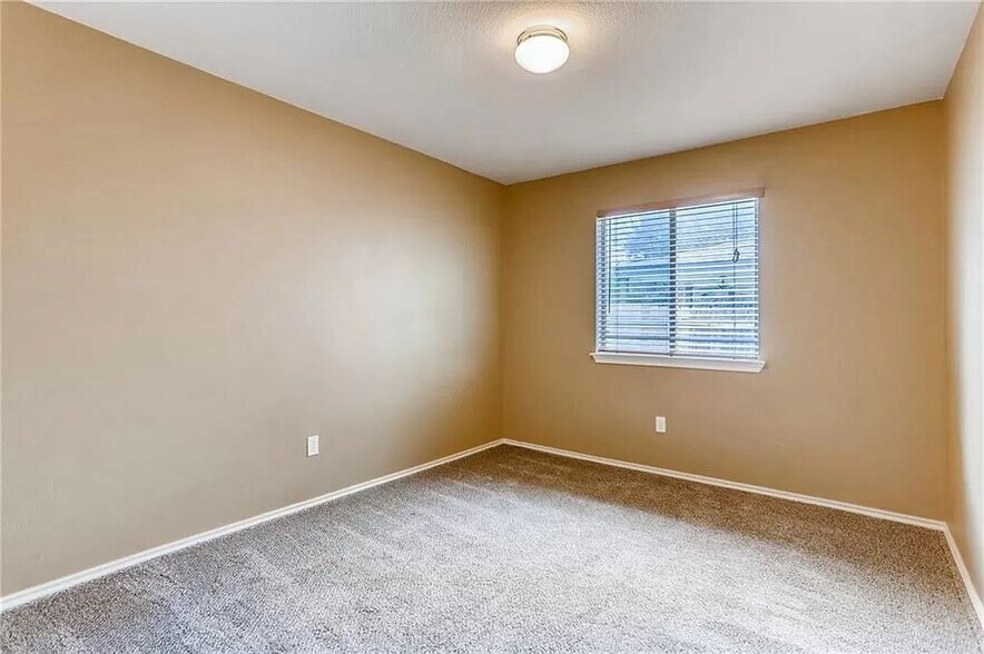 Bedroom 4 - 414 Steeplechase Dr