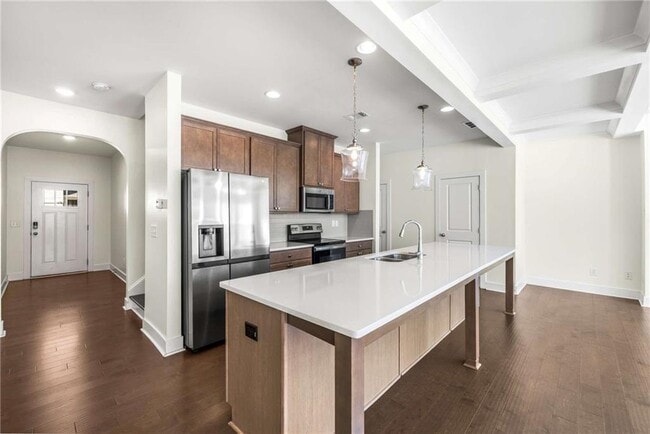 Building Photo - 7673 Squire Ct