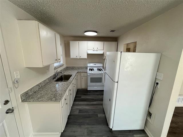 Building Photo - 1321 Woodcrest Dr