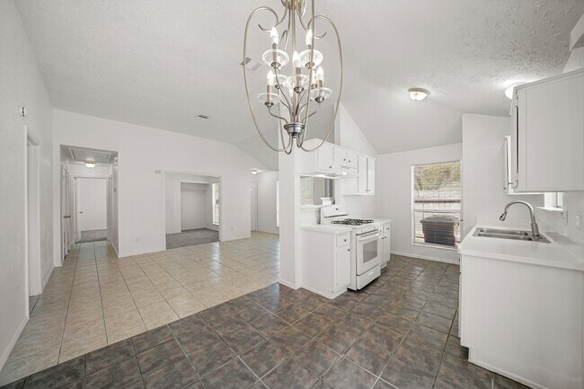 Building Photo - 20614 Park Row Blvd