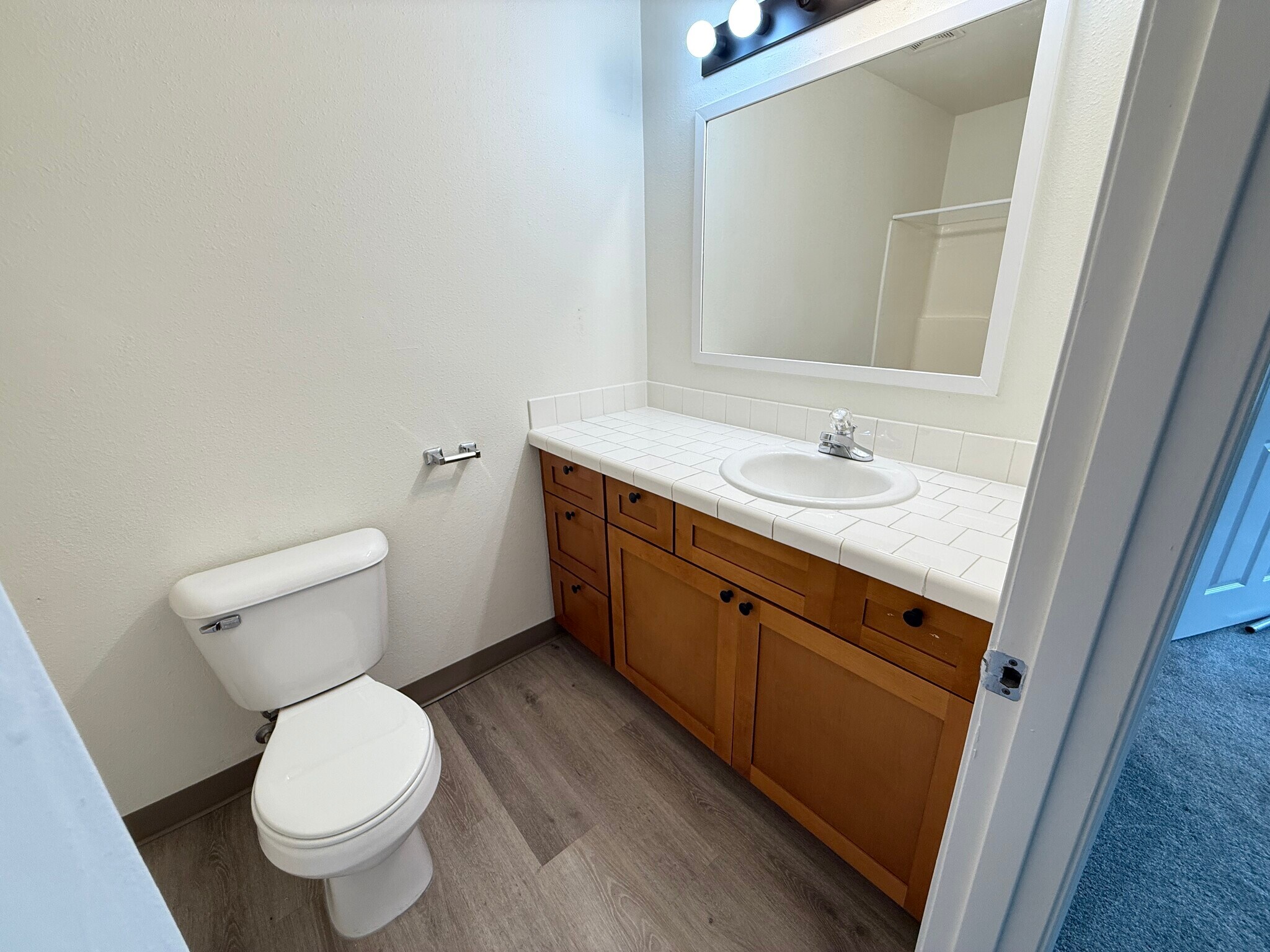 Building Photo - 3277 NE 14th Ave