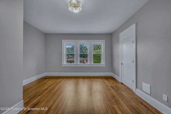 Building Photo - 1140 Olive St