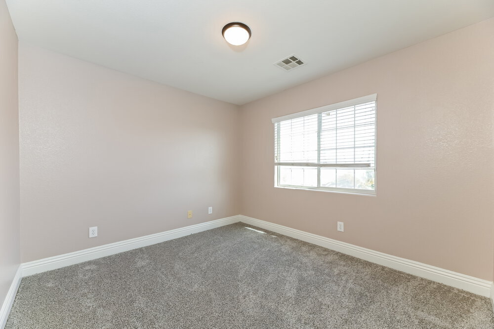 Building Photo - 1748 Crow Creek Ave