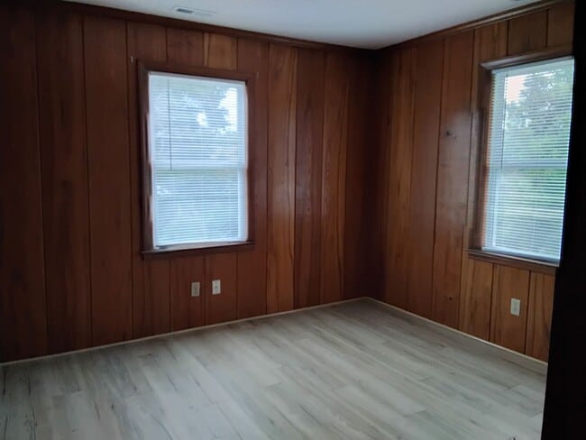 Building Photo - Single Family home in Emerald Isle