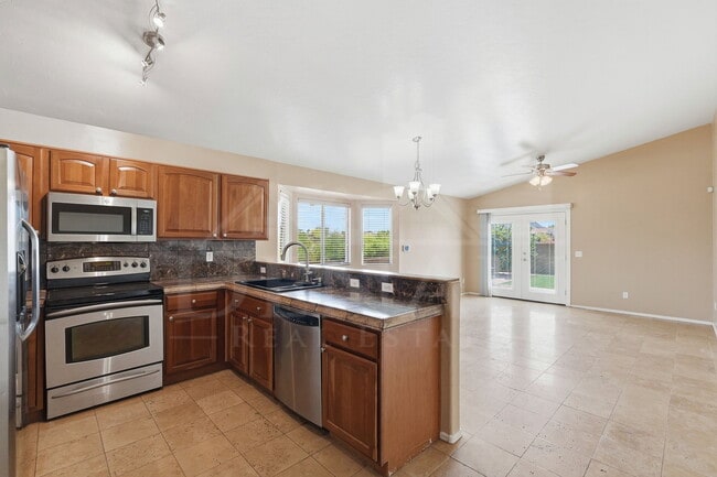 Building Photo - 2339 W Dillon Rd