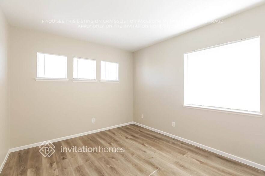 Building Photo - 3053 Reef View St