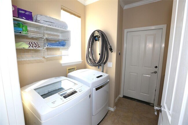 Building Photo - 127 Palmetto Dr