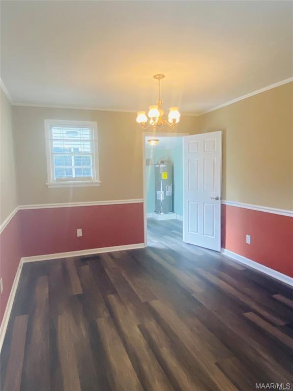 Building Photo - 2048 Midway St