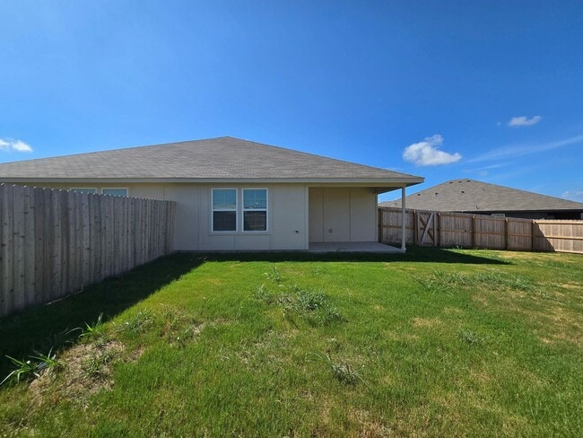 Building Photo - 1241 LEXINGTON Dr