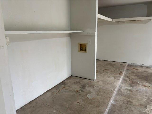 Building Photo - 1914 Cameo Dr