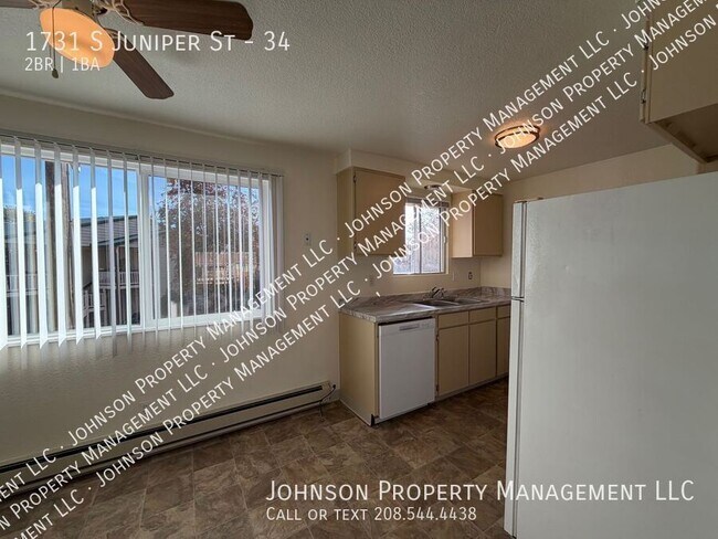 Building Photo - 1731 S Juniper St