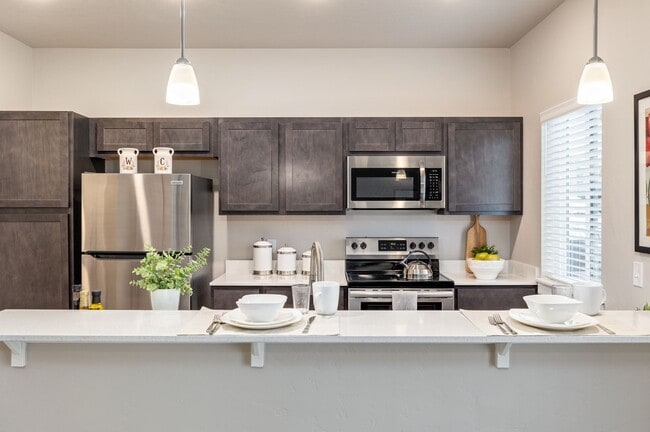 Building Photo - Wilson Creek Townhomes - $500 off with 6-months of free covered parking for move-ins by the end o...