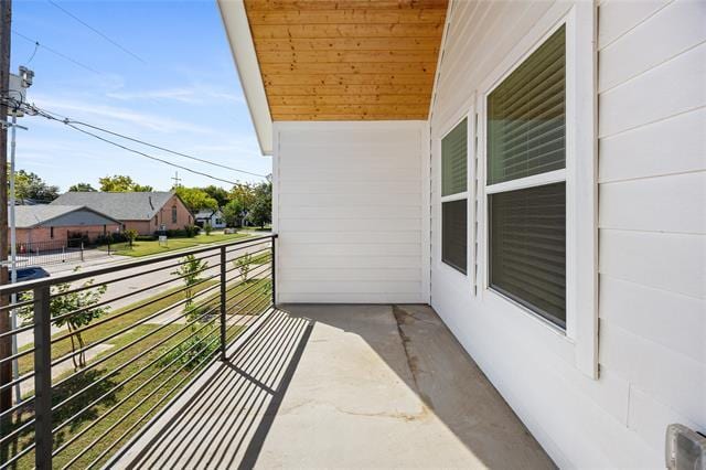 Building Photo - 2609 Warren Ave