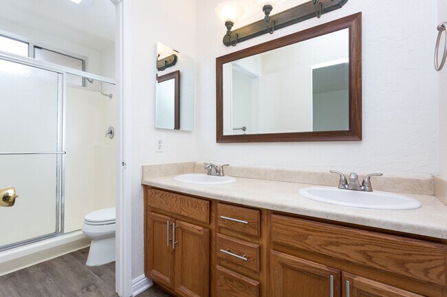 Building Photo - Traditional 1 Story Tierrasanta Home