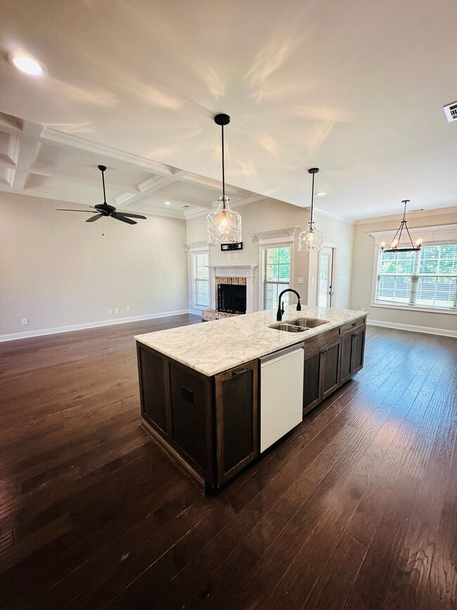 Building Photo - 202 Landings Pointe Ln