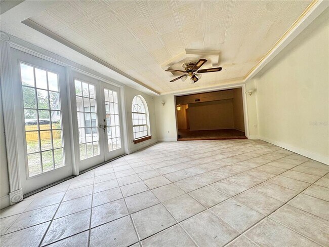 Building Photo - 310 Foxboro Ct