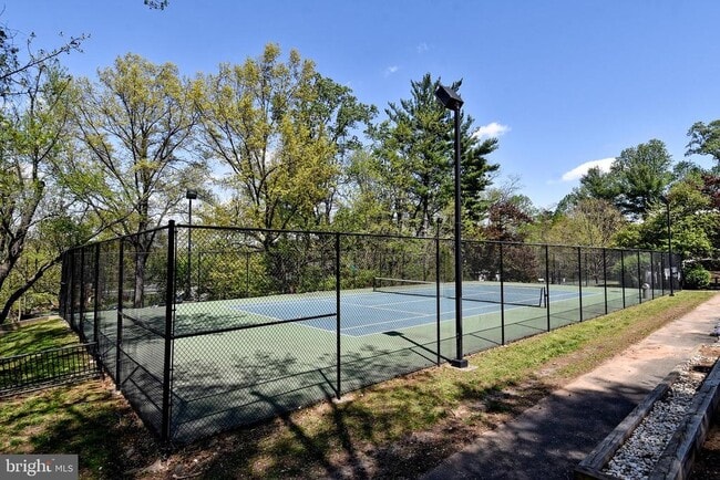 Building Photo - 3132 Martha Custis Dr