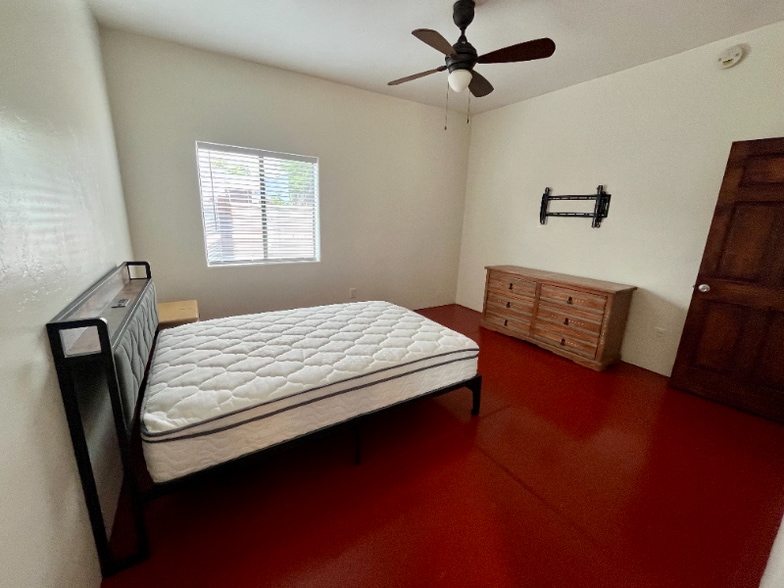 Building Photo - 1519 S Tucson Blvd